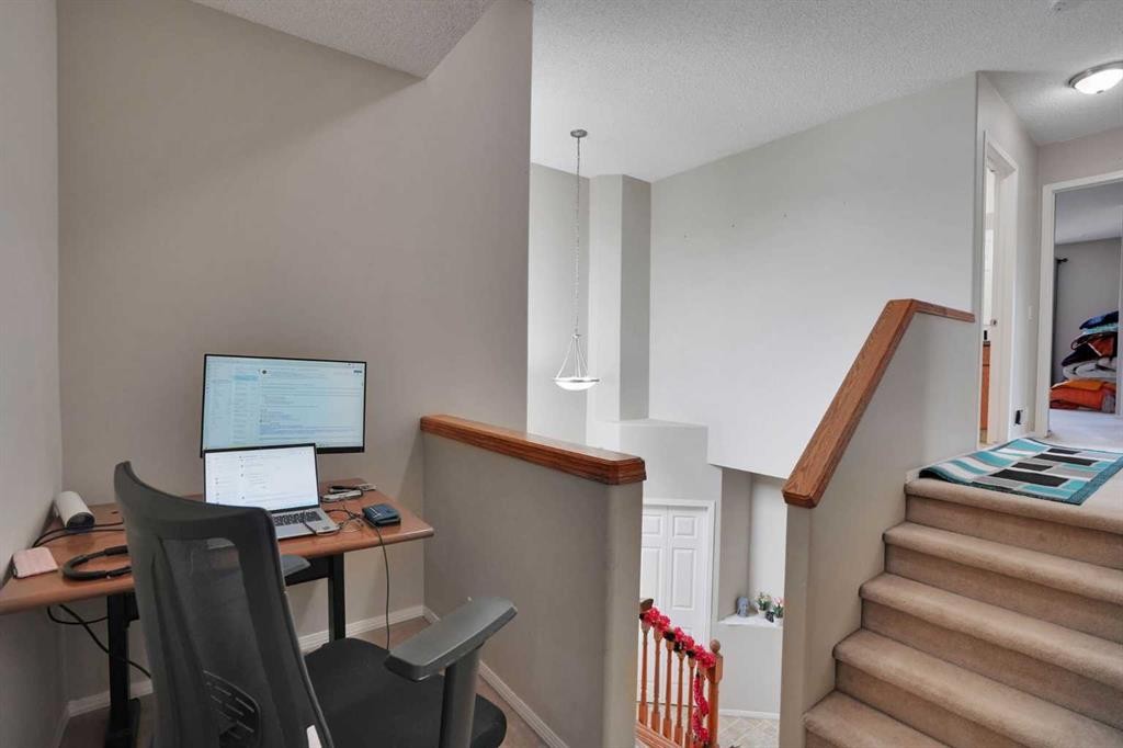 62 Covewood Manor, Calgary, AB - Indoor Photo Showing Other Room