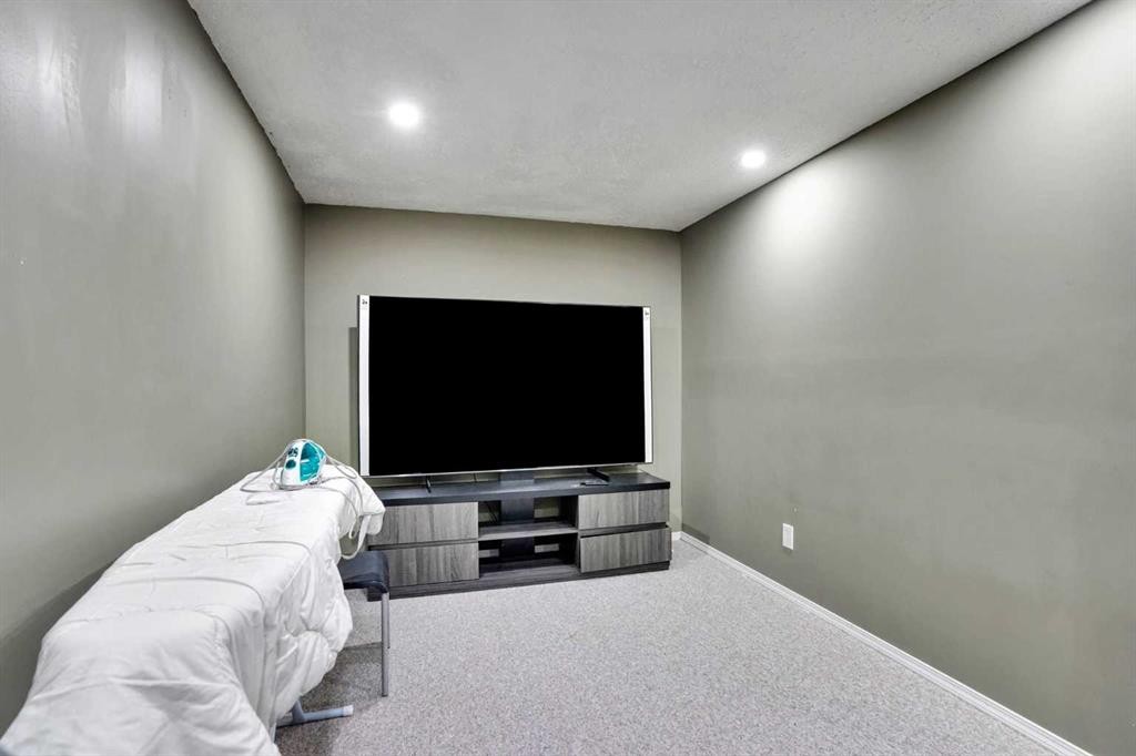 62 Covewood Manor, Calgary, AB - Indoor