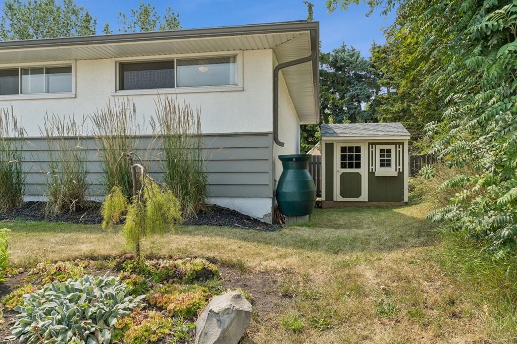 91 Winslow Crescent Sw, Calgary, AB - Outdoor