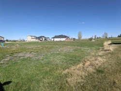 1502 Whispering Drive Vulcan, AB T0L 2B0