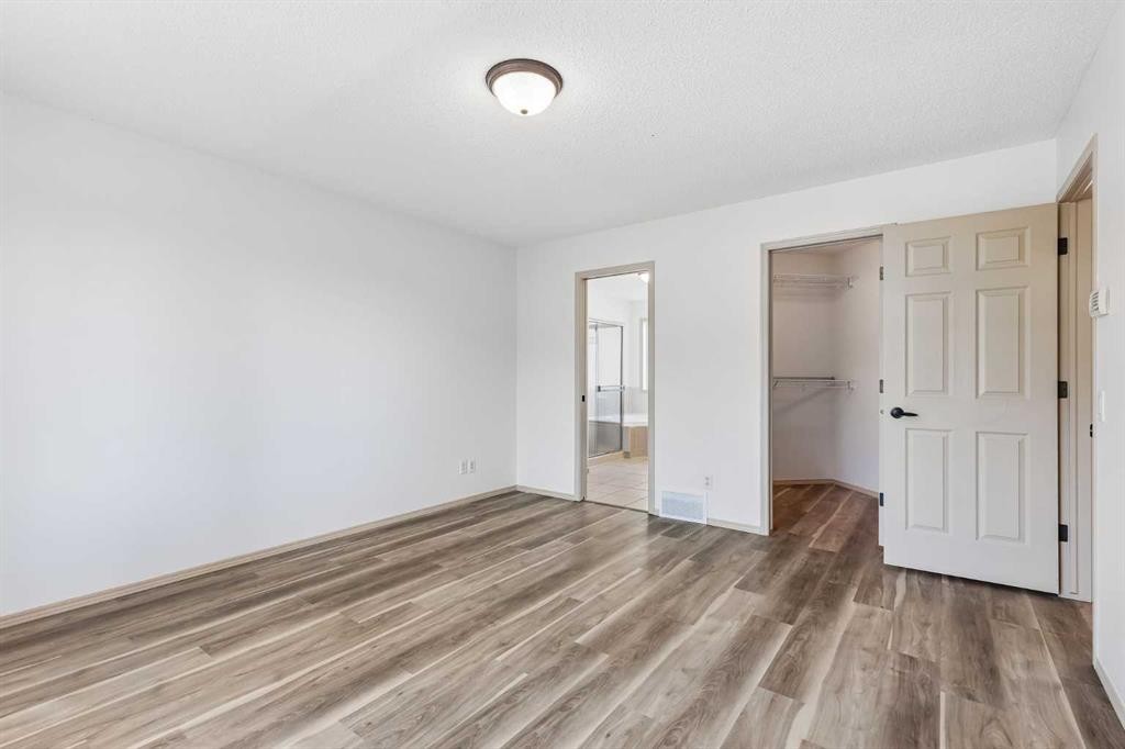 420 Royal Oak Circle Nw, Calgary, AB - Indoor Photo Showing Other Room