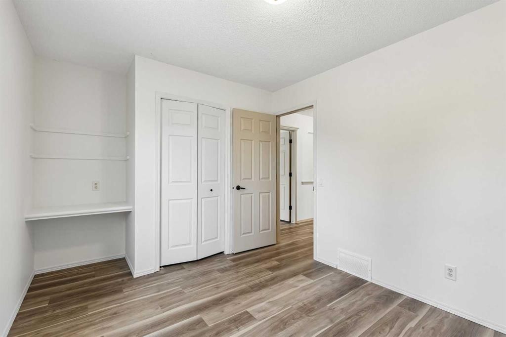 420 Royal Oak Circle Nw, Calgary, AB - Indoor Photo Showing Other Room
