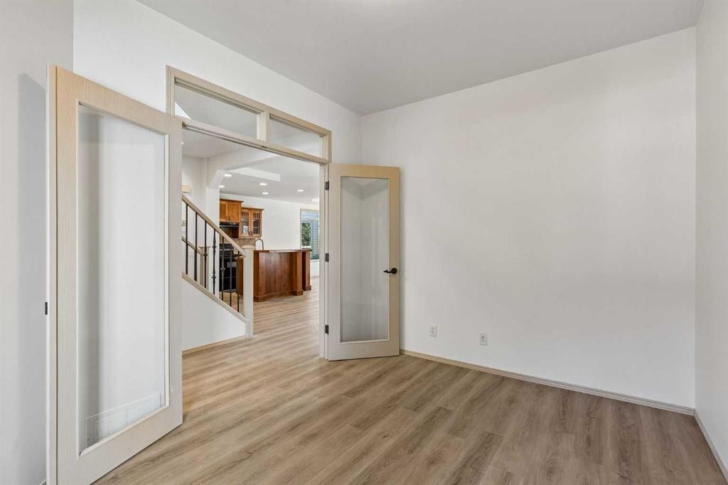 420 Royal Oak Circle Nw, Calgary, AB - Indoor Photo Showing Other Room