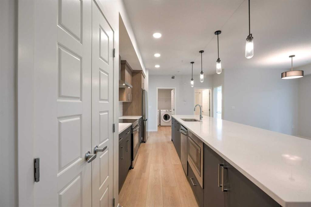 5116-20295 Seton Way Se, Calgary, AB - Indoor Photo Showing Kitchen With Upgraded Kitchen