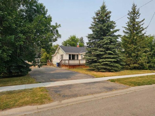 2007 26 Avenue  Nanton, AB T0L 1R0