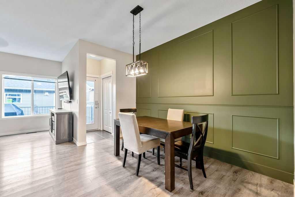 132 Evansborough Way Nw, Calgary, AB
