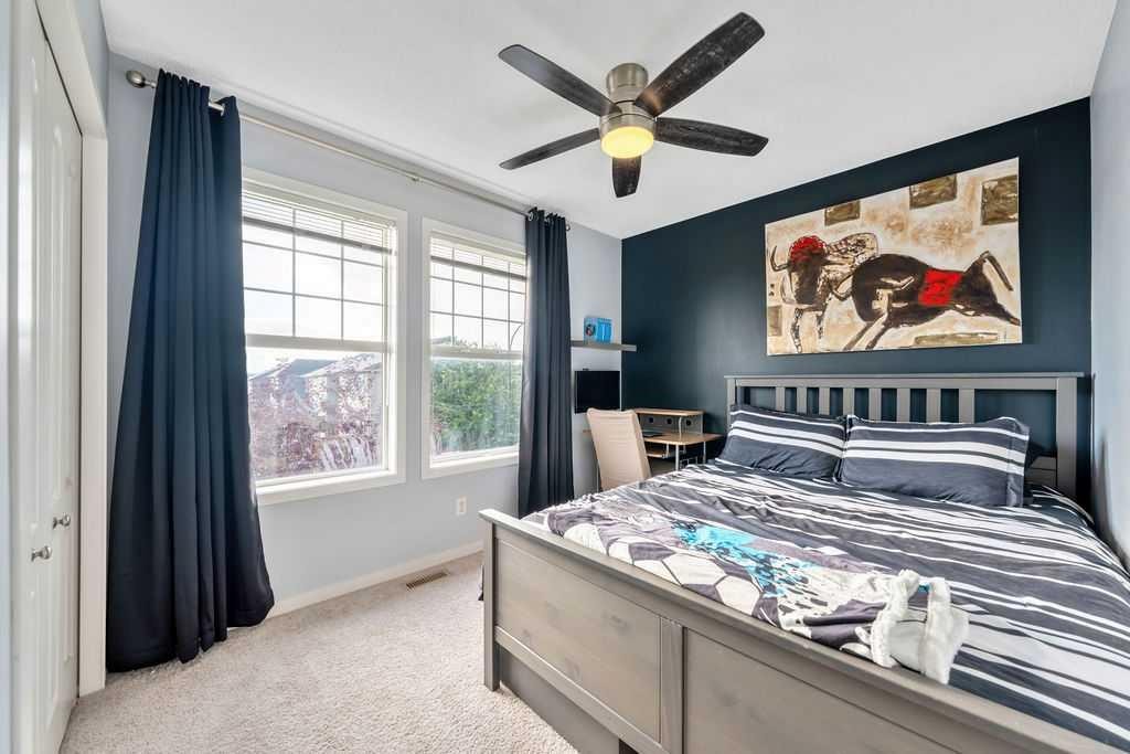 132 Evansborough Way Nw, Calgary, AB