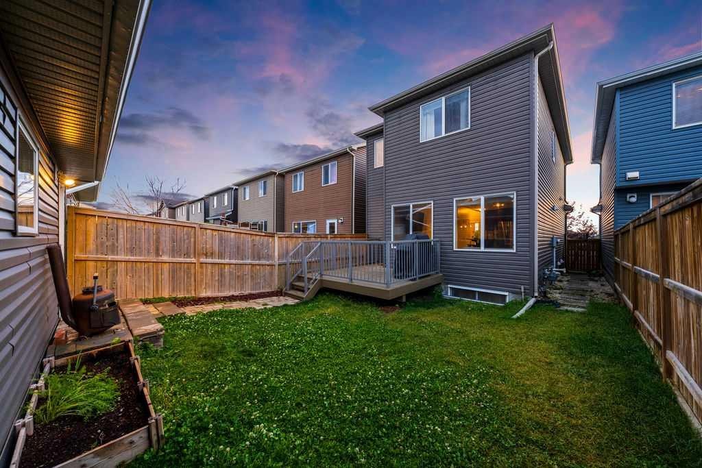 132 Evansborough Way Nw, Calgary, AB