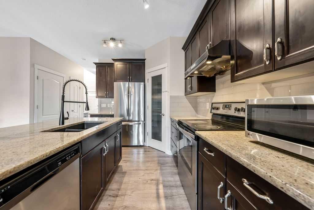 132 Evansborough Way Nw, Calgary, AB