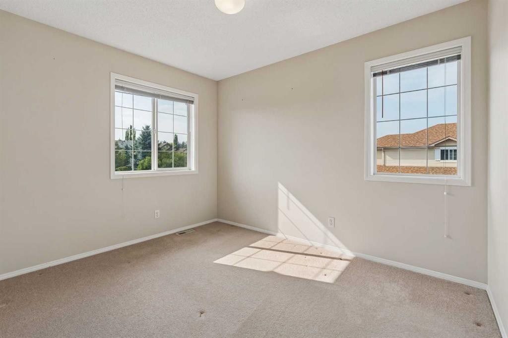 41 Panorama Hills Way Nw, Calgary, AB - Indoor Photo Showing Other Room