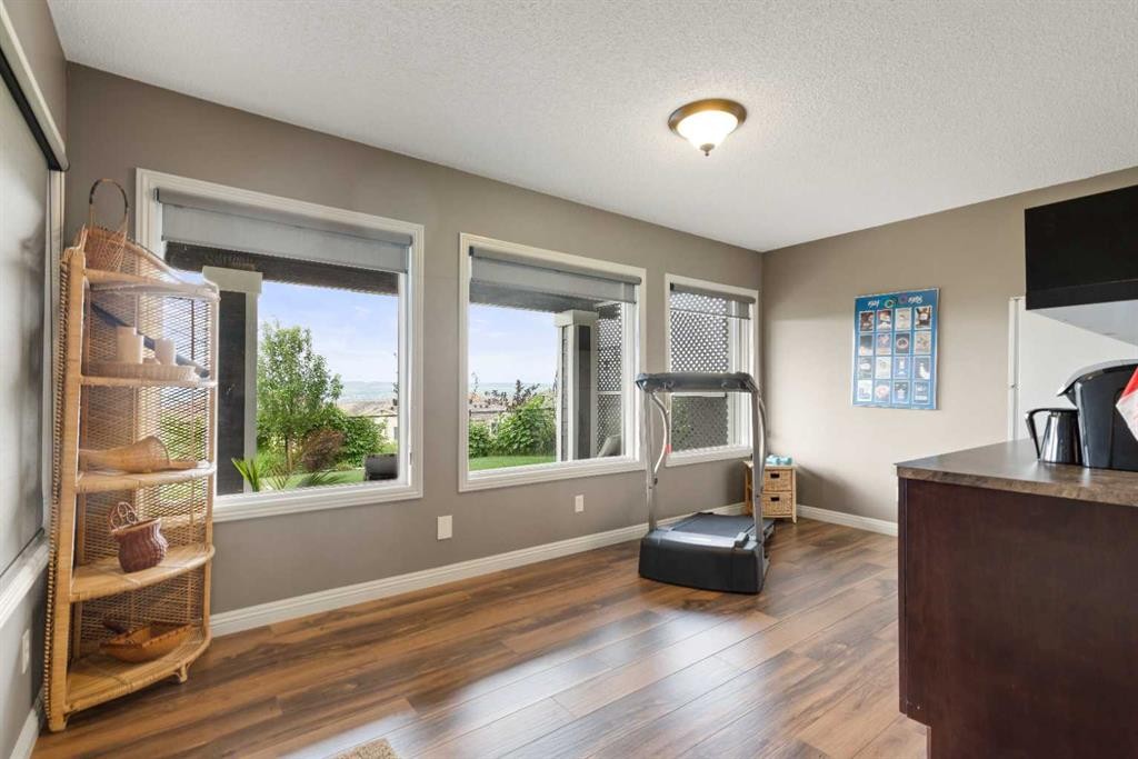 159 Sunset View, Cochrane, AB - Indoor