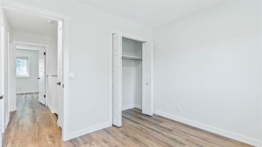 15 Taraglen Court Ne, Calgary, AB - Indoor Photo Showing Other Room