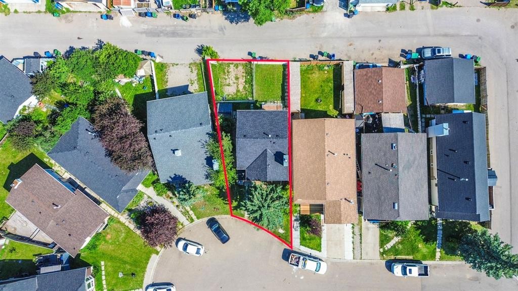 15 Taraglen Court Ne, Calgary, AB - Outdoor With View