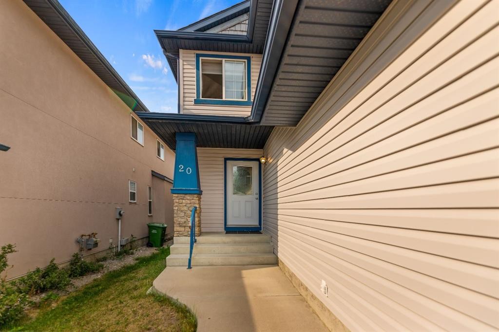 20 Saddlecrest Terrace Ne, Calgary, AB - Outdoor With Exterior