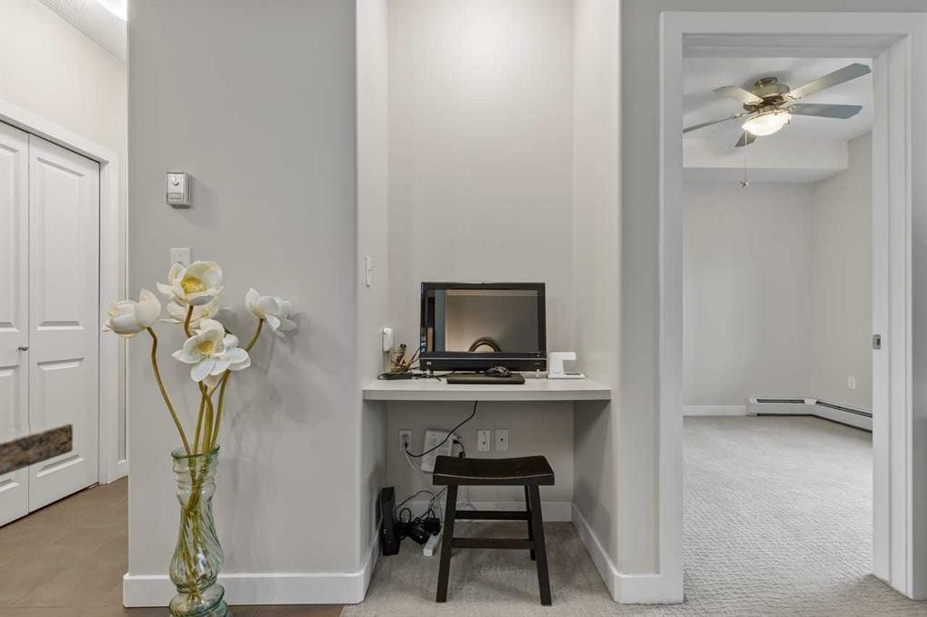 320-11 Millrise Drive Sw, Calgary, AB - Indoor Photo Showing Other Room
