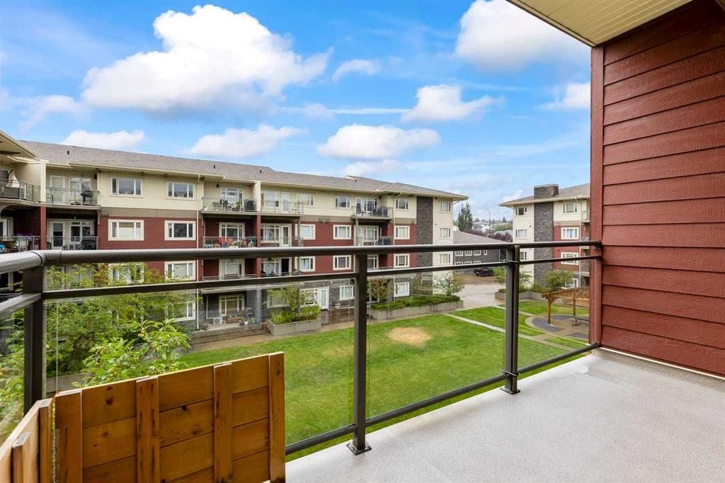 320-11 Millrise Drive Sw, Calgary, AB - Outdoor