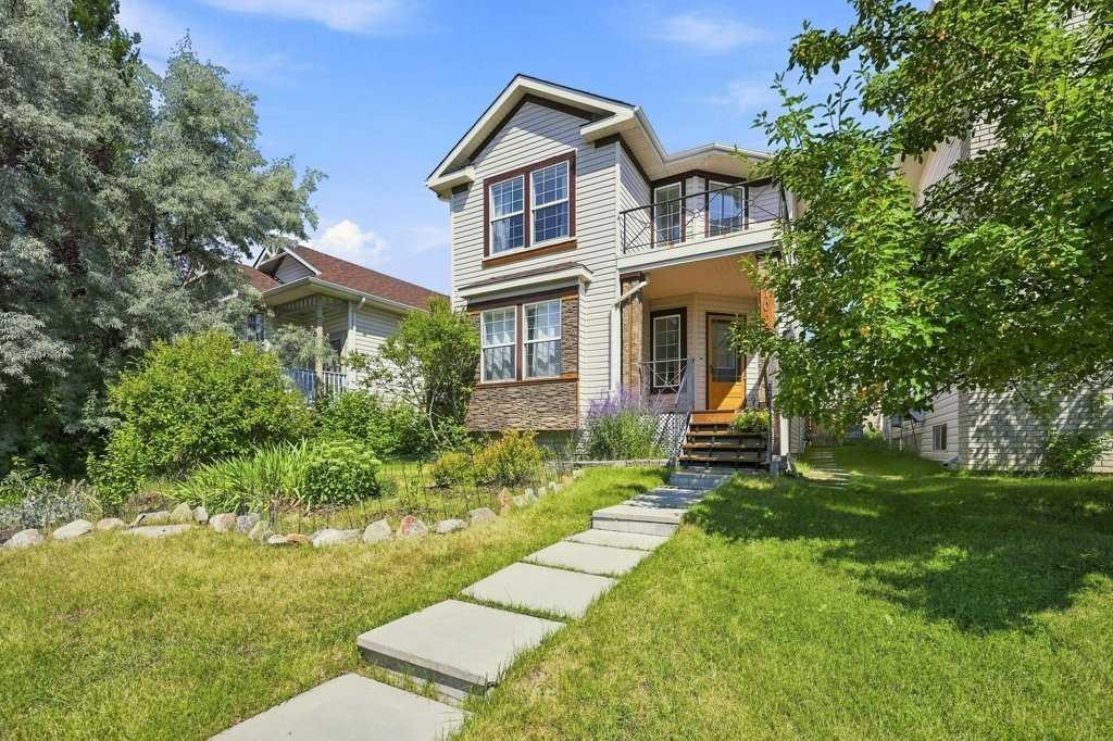 100 Coventry Road Ne, Calgary, AB - Outdoor