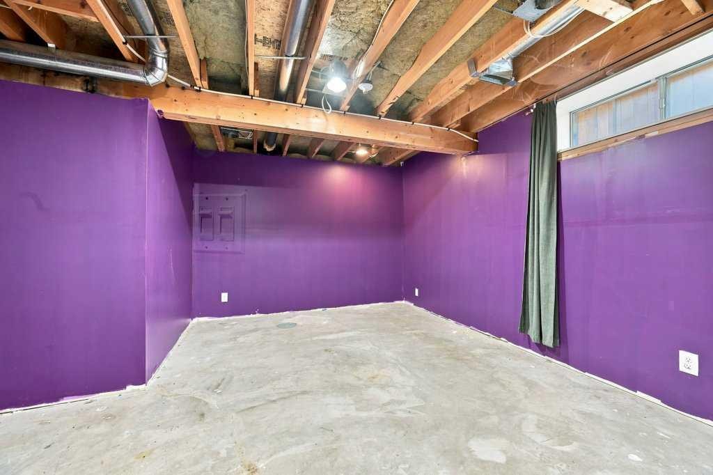 100 Coventry Road Ne, Calgary, AB - Indoor