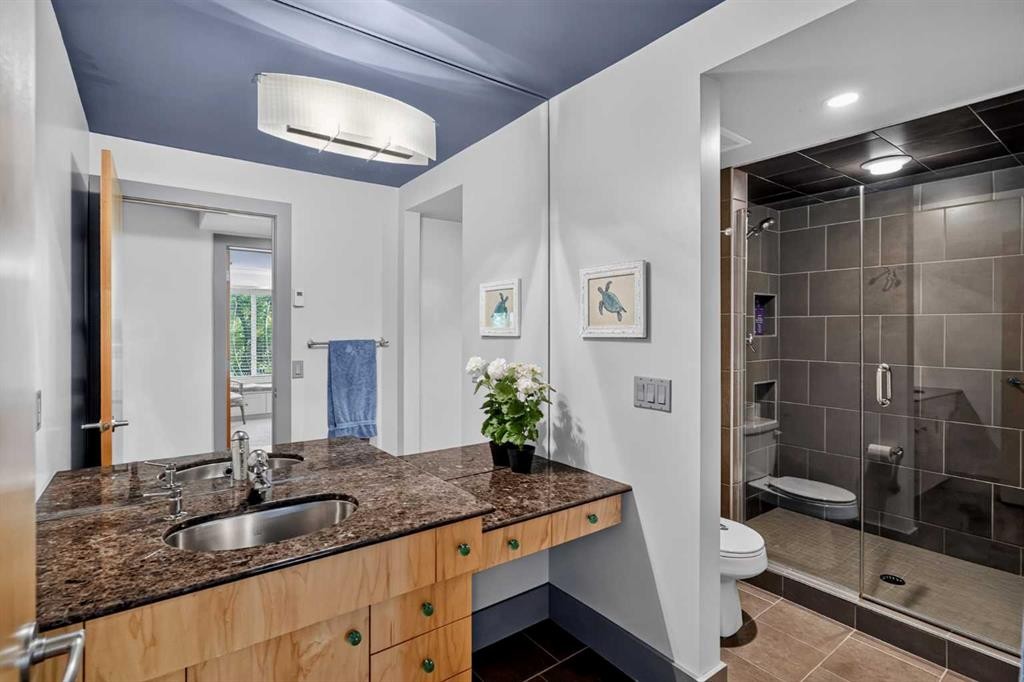 134 Schiller Crescent Nw, Calgary, AB - Indoor Photo Showing Bathroom