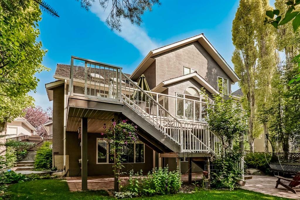 134 Schiller Crescent Nw, Calgary, AB - Outdoor