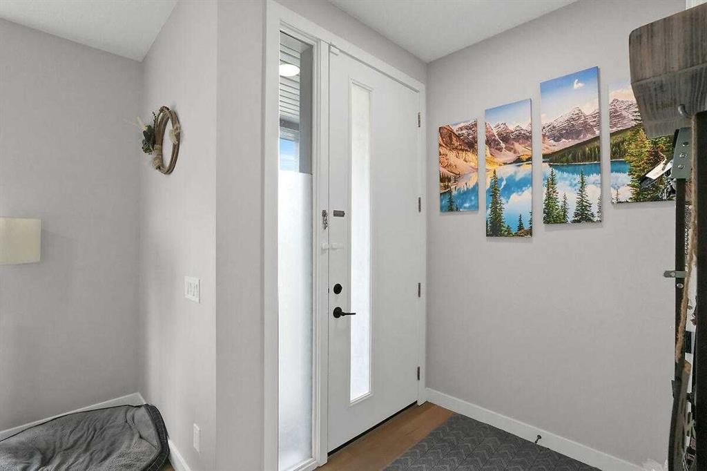 1139 Lanark Boulevard Se, Airdrie, AB - Indoor Photo Showing Other Room