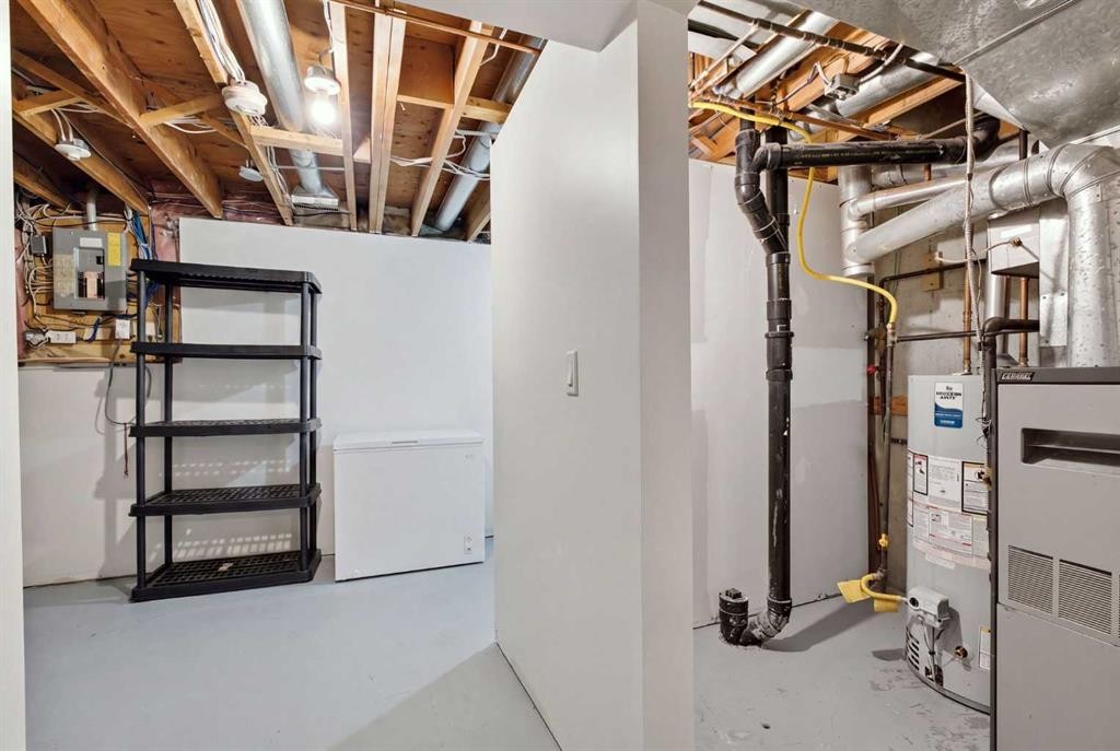 12-800 Bowcroft Place, Cochrane, AB - Indoor Photo Showing Basement
