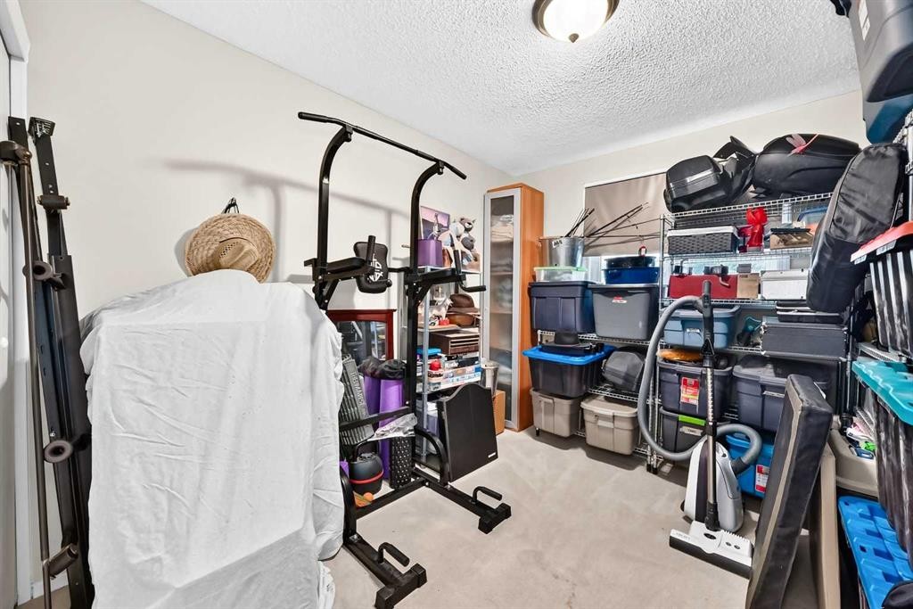 1117 8 Street Se, Calgary, AB - Indoor