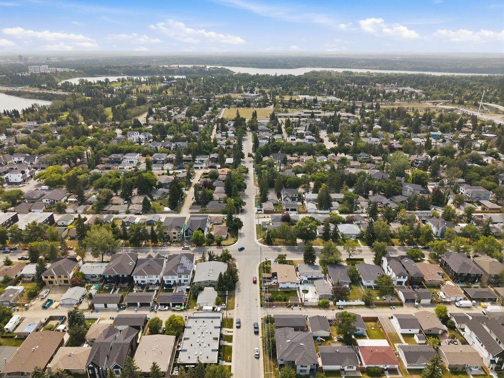 5604 21 Street Sw, Calgary, AB - Outdoor With View