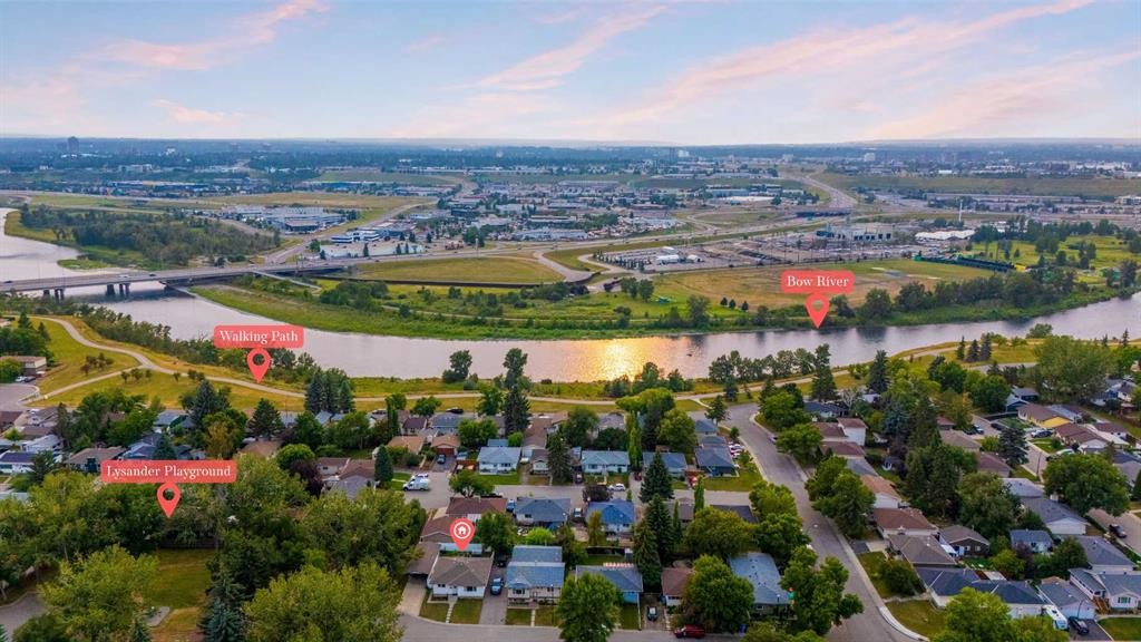 239 Lynnover Place Se, Calgary, AB - Outdoor With View