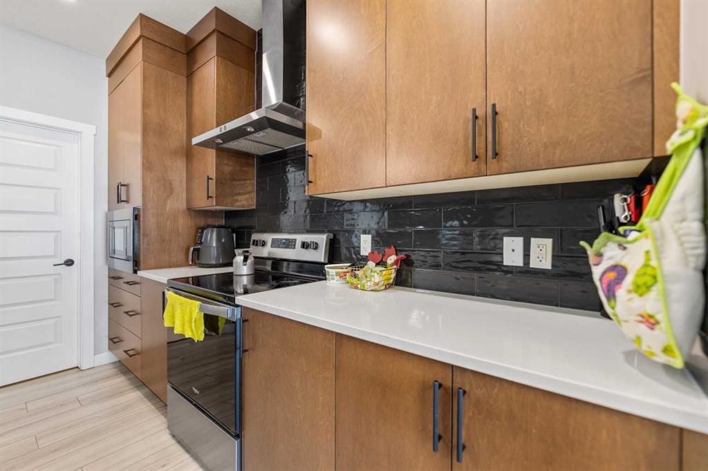 75 Homestead Park Ne, Calgary, AB - Indoor Photo Showing Kitchen