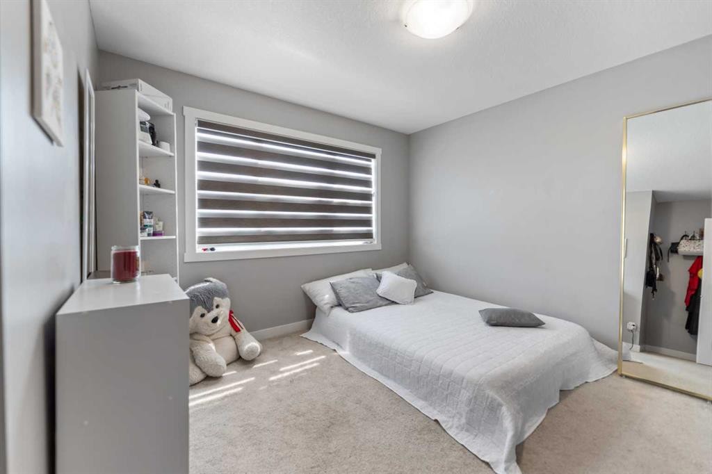 75 Homestead Park Ne, Calgary, AB - Indoor Photo Showing Bedroom