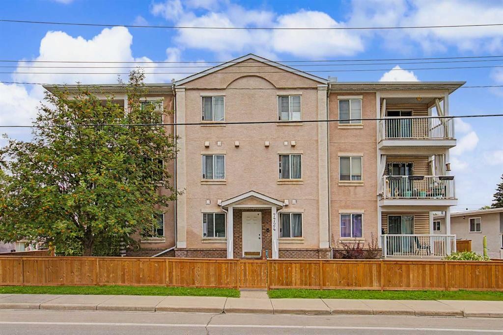 101-7724 Bowness Road Nw, Calgary, AB - Outdoor With Balcony