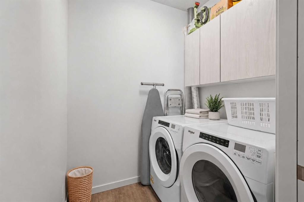 508-24 Mahogany Path Se, Calgary, AB - Indoor Photo Showing Laundry Room