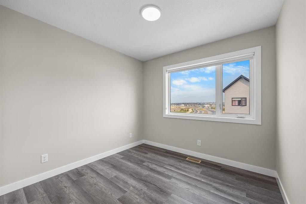 615 Evanston Link Nw, Calgary, AB - Indoor Photo Showing Other Room