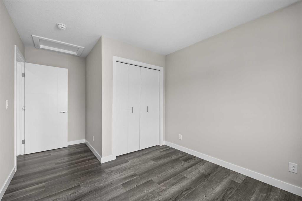 615 Evanston Link Nw, Calgary, AB - Indoor Photo Showing Other Room