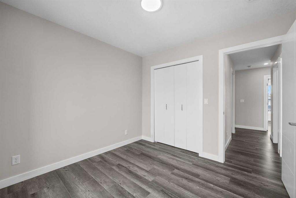 615 Evanston Link Nw, Calgary, AB - Indoor Photo Showing Other Room