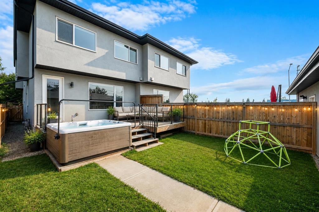 637 14 Avenue Ne, Calgary, AB - Outdoor