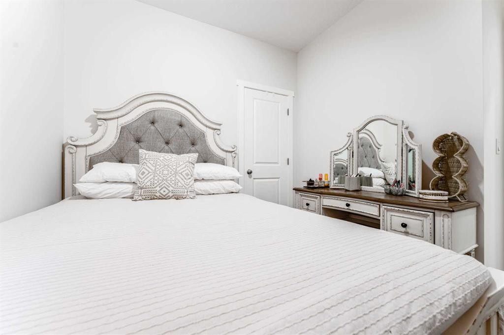 156 Savanna Drive Ne, Calgary, AB - Indoor Photo Showing Bedroom