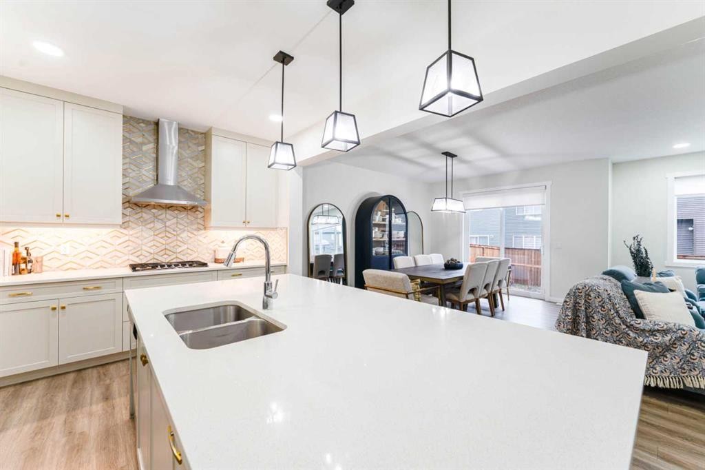 156 Savanna Drive Ne, Calgary, AB - Indoor Photo Showing Kitchen With Double Sink With Upgraded Kitchen