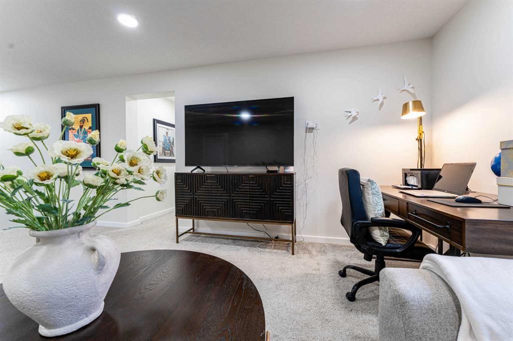 156 Savanna Drive Ne, Calgary, AB - Indoor