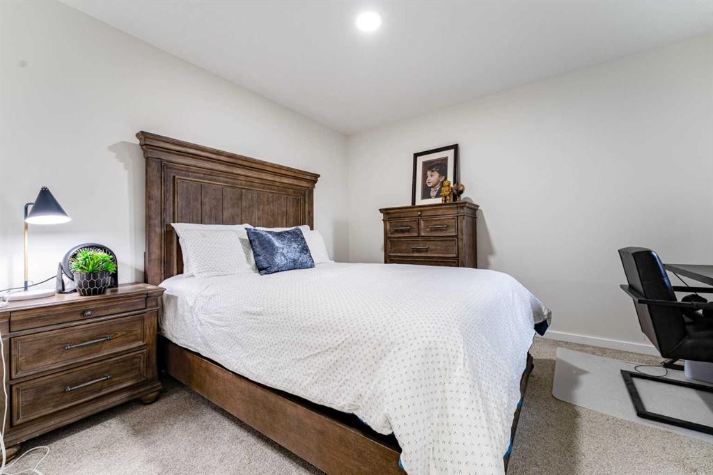 156 Savanna Drive Ne, Calgary, AB - Indoor Photo Showing Bedroom