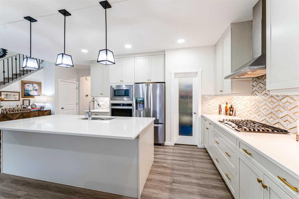 156 Savanna Drive Ne, Calgary, AB - Indoor Photo Showing Kitchen With Upgraded Kitchen