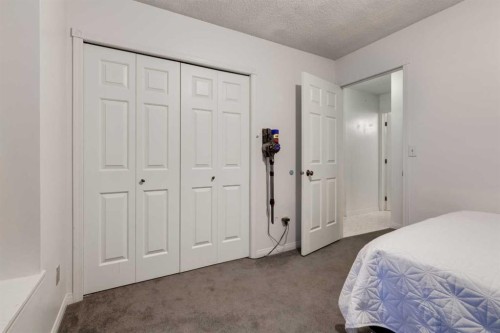 14100 84 Street Se, Calgary, AB 