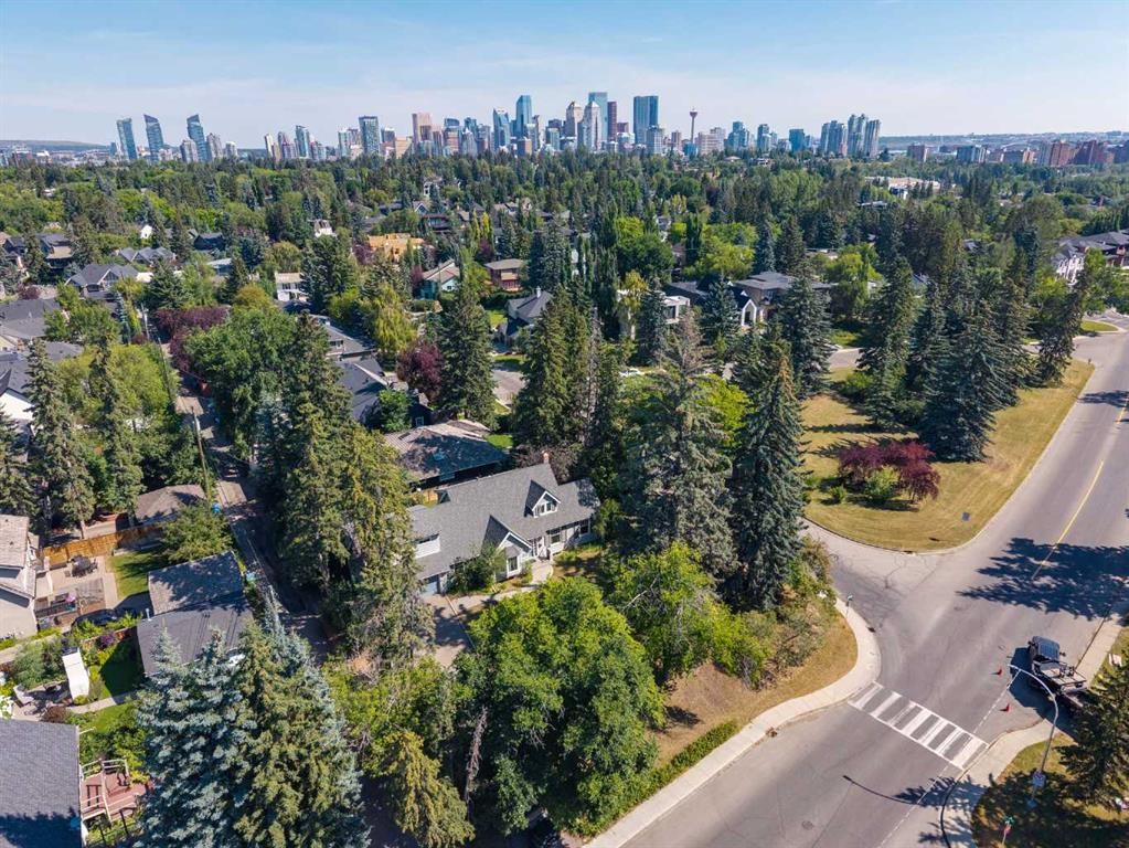 1302 Council Way Sw, Calgary, AB