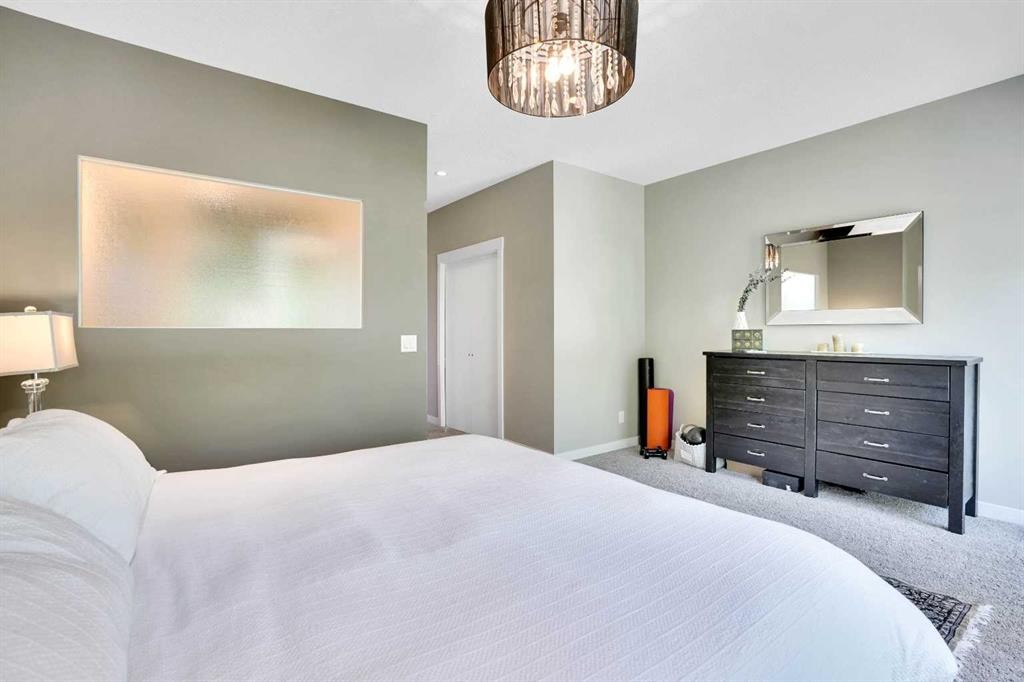 235 11 Avenue Ne, Calgary, AB
