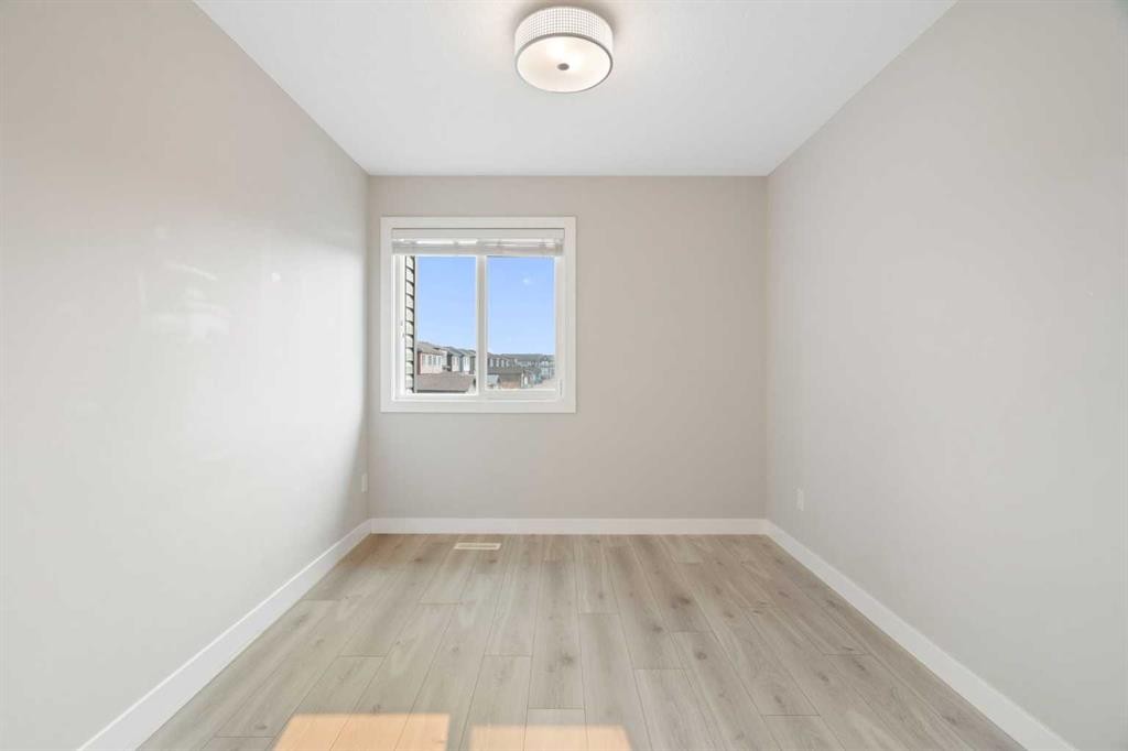 125 Corner Meadows Gate Ne, Calgary, AB - Indoor Photo Showing Other Room