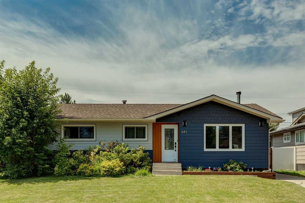 241 Allan Crescent Se, Calgary, AB - Outdoor