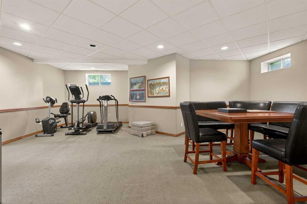 148 Sierra Madre Crescent Sw, Calgary, AB - Indoor Photo Showing Gym Room