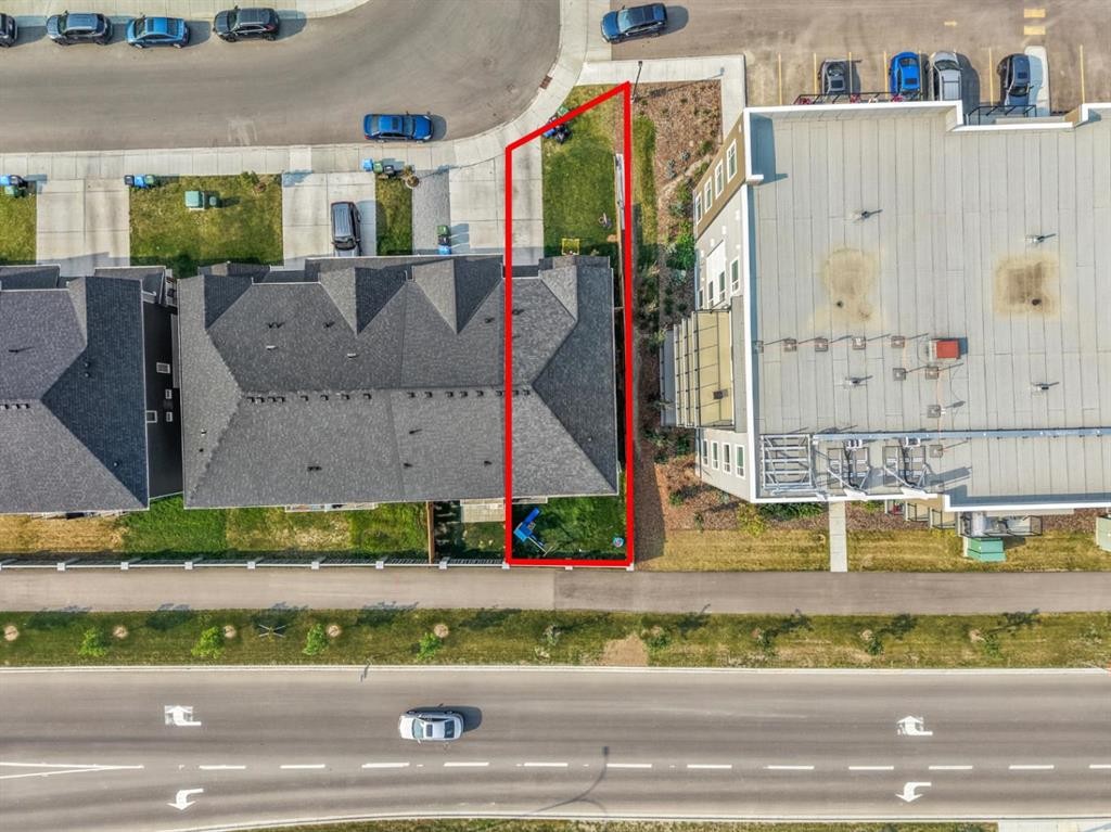 260 Carringham Way Nw, Calgary, AB -
