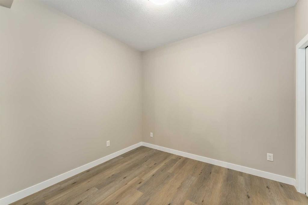 410-35 Walgrove Walk Se, Calgary, AB - Indoor Photo Showing Other Room